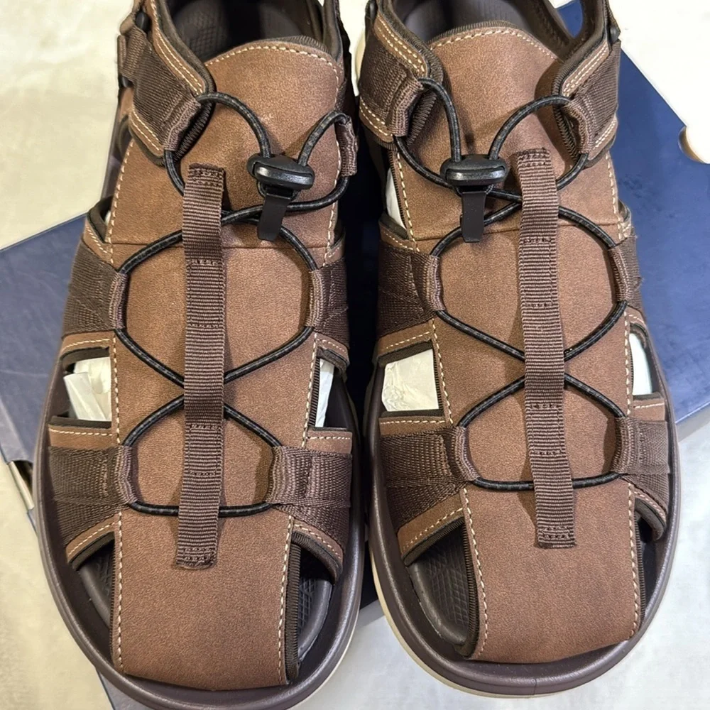 Dockers dark tan